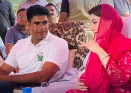 olympic champion arshad nadeem receives sedan car and rs100m from punjab cm olympic champion arshad nadeem receives sedan car and rs100m from punjab cm