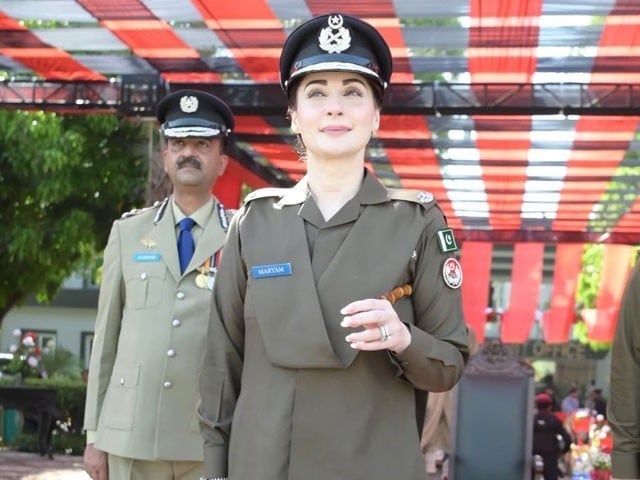 Maryam's appearance in police uniform sparks controversy and praise