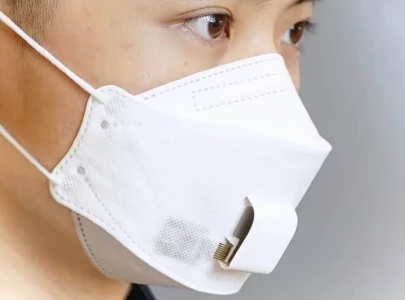 smart mask uses sensors to assess wearers breath for health insights