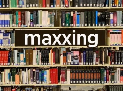 dictionary com names maxxing its 2026 word of the year