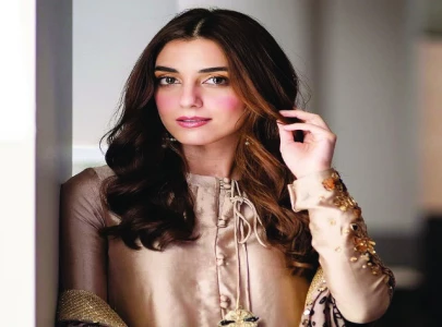 maya ali tears up in memory of her father maya ali tears up in memory of her father