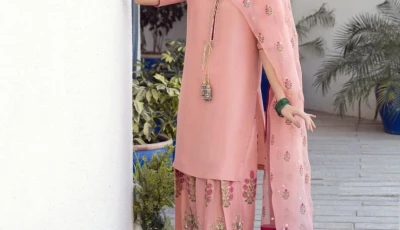 pakistani actresses set the trend with farshi shalwar