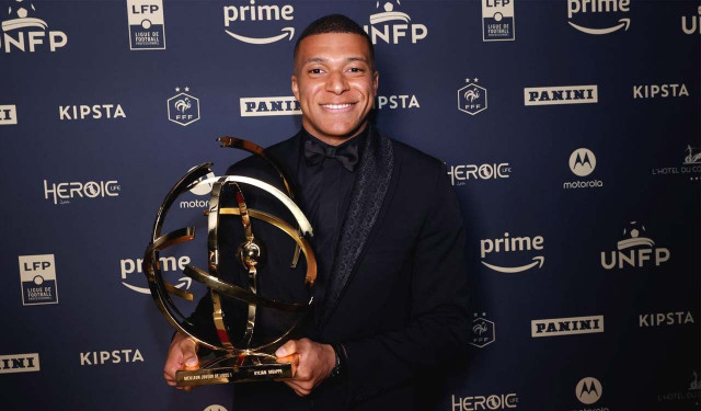 mbappe wins award for france s player of the year mbappe wins award for france s player of the year