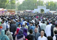 students and parents gather outside the hyderabad public school for the reconduct of the mdcat 2024 photo ppi students and parents gather outside the hyderabad public school for the reconduct of the mdcat 2024 photo ppi