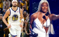klay thompson reacts to ex nba stars offensive comments about meg thee stallion