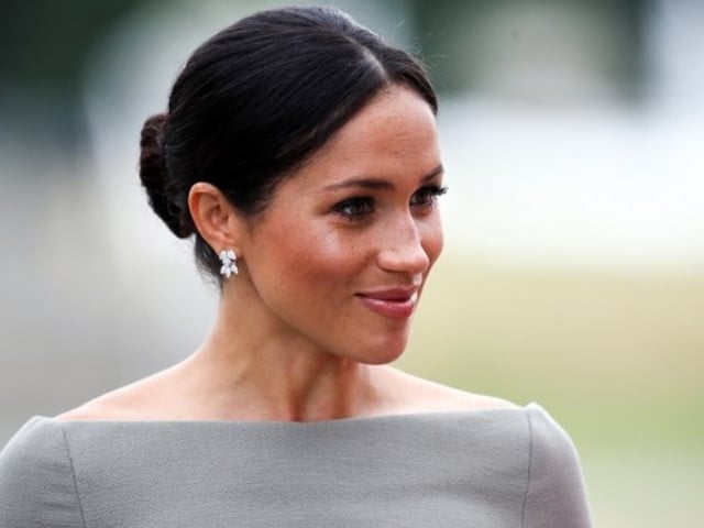 meghan markle wears princess diana s 1986 butterfly earrings during colombia visit