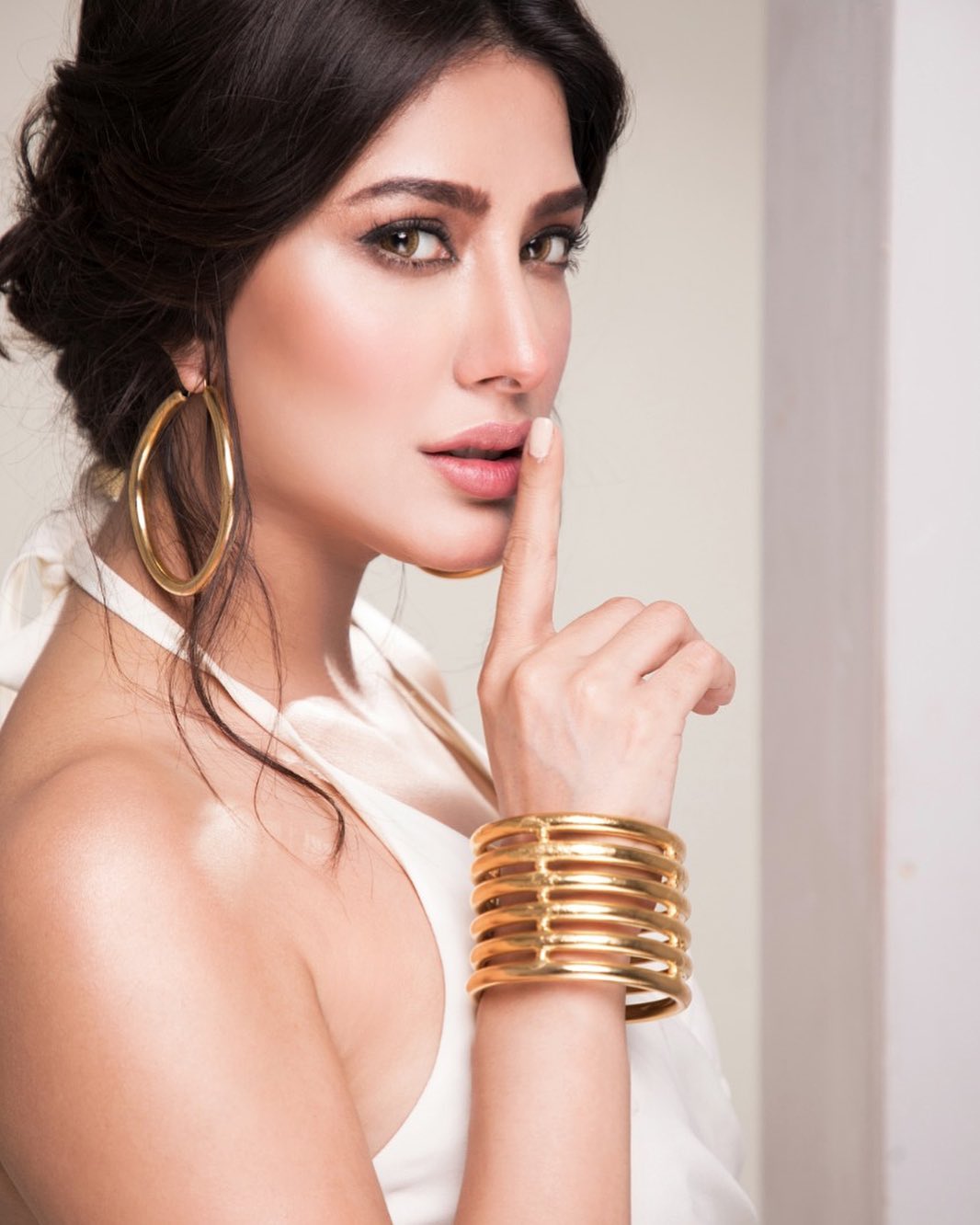 PHOTO: INSTAGRAM/MEHWISH HAYAT