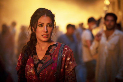 we need to rise to the challenge mehwish hayat vows to visit flood hit areas herself we need to rise to the challenge mehwish hayat vows to visit flood hit areas herself