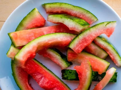 six benefits of rubbing watermelon peel on your face six benefits of rubbing watermelon peel on your face