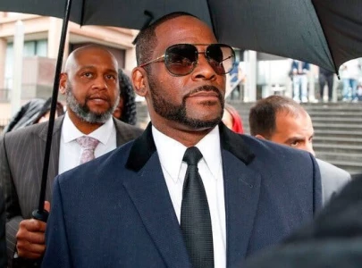former r kelly assistant testifies to his sexual activity with alleged survivor