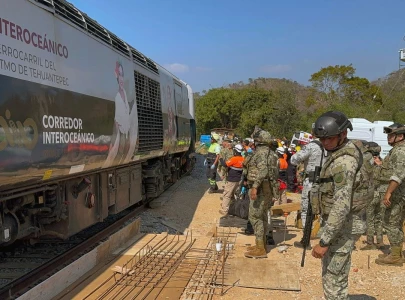 thirteen killed as train carrying 250 derails in mexico thirteen killed as train carrying 250 derails in mexico