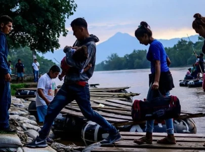 mexico launches app to aid migrants facing detention in us mexico launches app to aid migrants facing detention in us