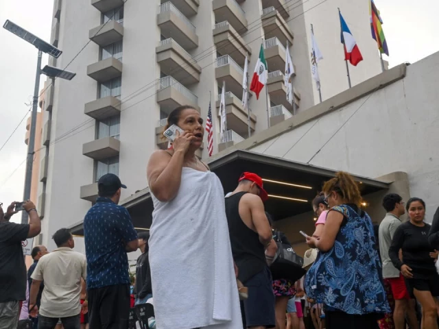 Mexico quake kills two