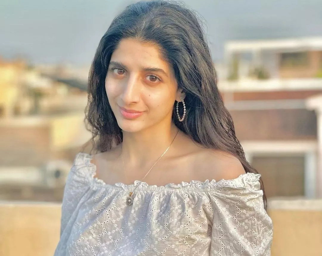 a good skin day makes everything okay mawra hocane a good skin day makes everything okay mawra hocane