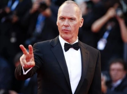 michael keaton unbothered by batgirl cancellation appreciates paycheck and praises directors