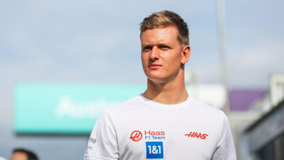 mick schumacher remembers dad ahead of australia f1 debut