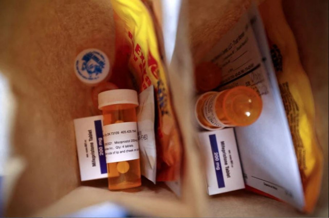 us relaxes restriction on abortion pill allows women to obtain by mail us relaxes restriction on abortion pill allows women to obtain by mail
