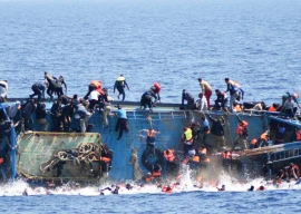 desperate crossings and pakistani dreams