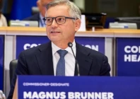 migration to eu pm seeks legal pathways