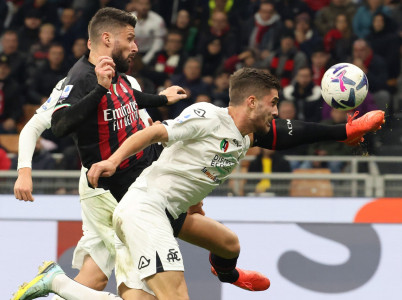 giroud saves milan s blushes against spezia giroud saves milan s blushes against spezia