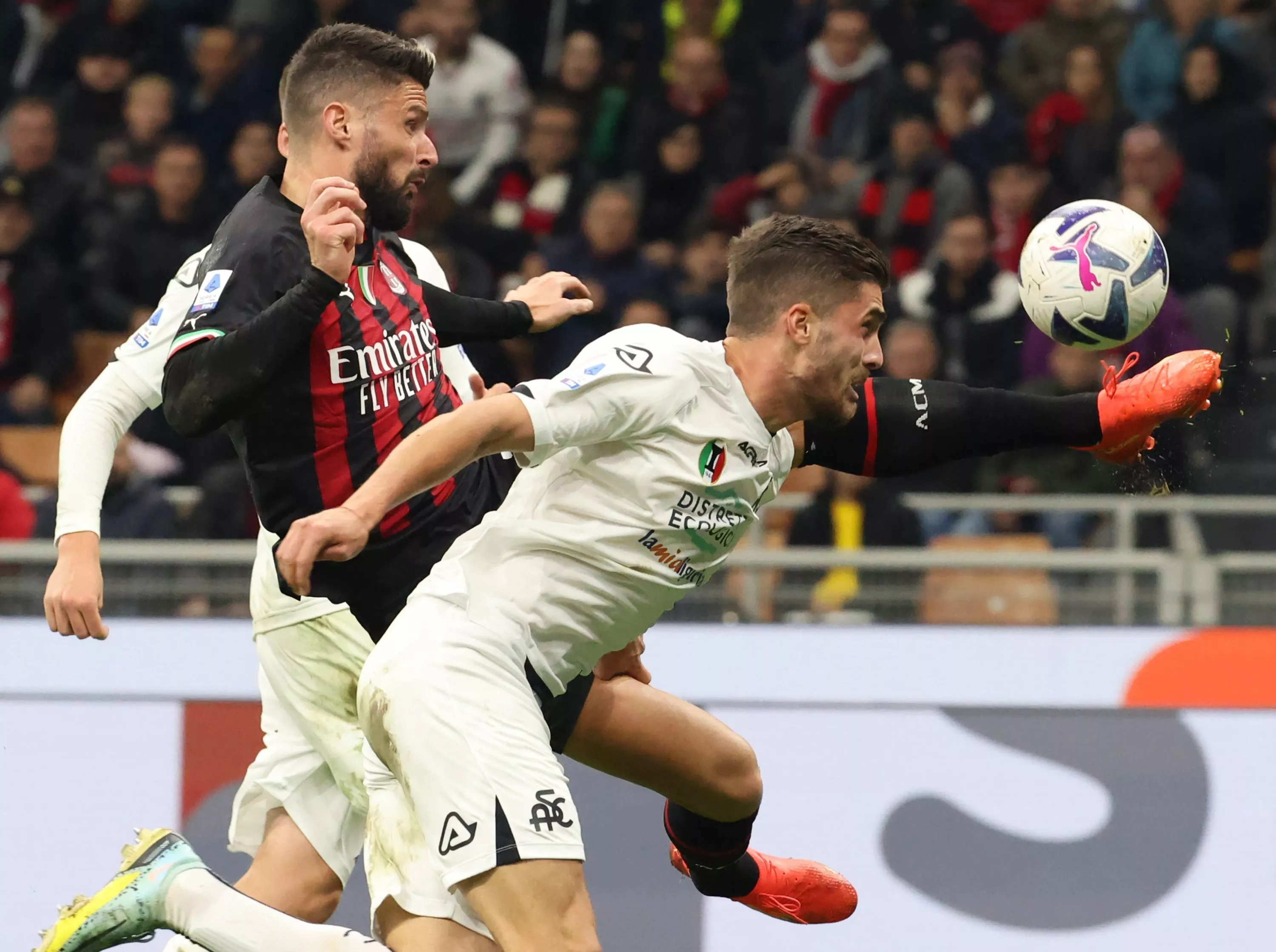 giroud saves milan s blushes against spezia giroud saves milan s blushes against spezia