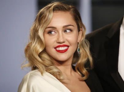 miley cyrus debuts original song dream as one for avatar fire and ash miley cyrus debuts original song dream as one for avatar fire and ash