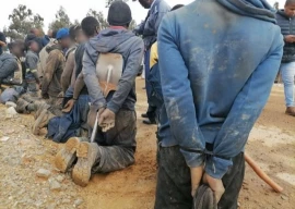 s africa arrests 1 000 illegal miners