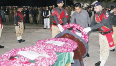 minister jan attends funeral of martyred cop