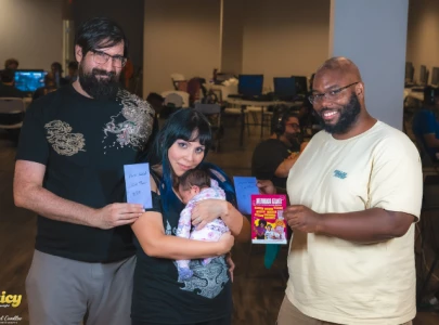 florida mother wins mortal kombat tournament while holding newborn baby five days after birth florida mother wins mortal kombat tournament while holding newborn baby five days after birth