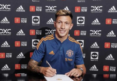 martinez completes transfer from ajax martinez completes transfer from ajax