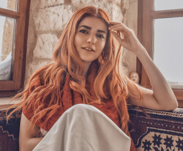 living offline is beautiful momina mustehsan talks social media break living offline is beautiful momina mustehsan talks social media break