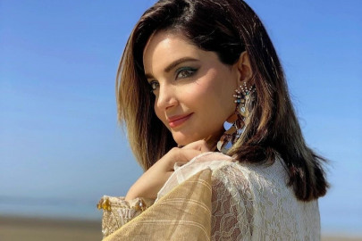 people criticise me day and night not knowing anything about me armeena khan people criticise me day and night not knowing anything about me armeena khan