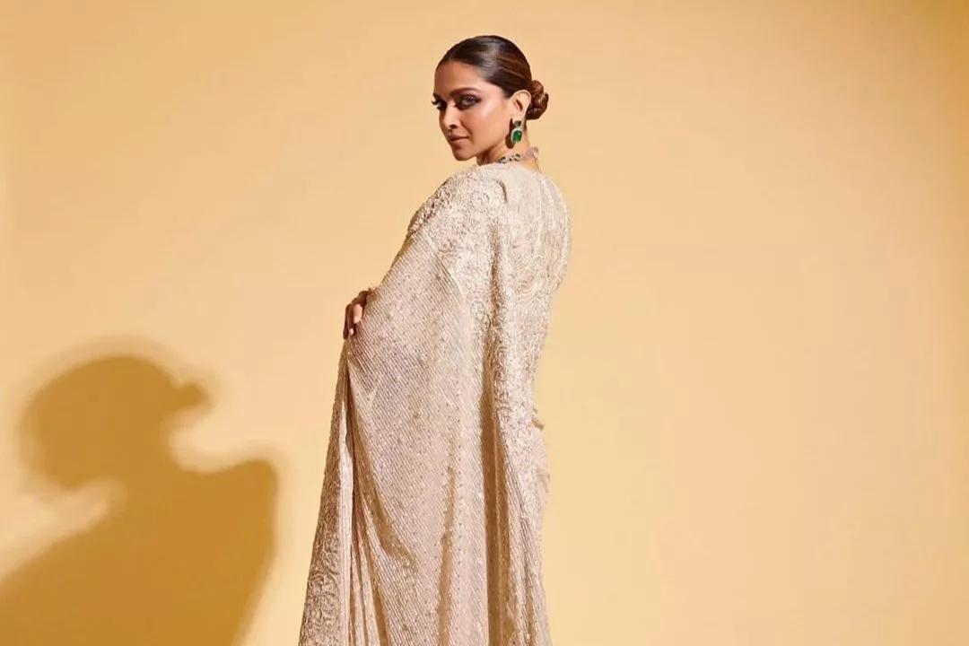 deepika padukone stuns in pakistani designer faraz manan s regal creation deepika padukone stuns in pakistani designer faraz manan s regal creation