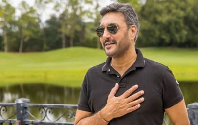 the show must go on adnan siddiqui reflects on 2021 in heartfelt note the show must go on adnan siddiqui reflects on 2021 in heartfelt note