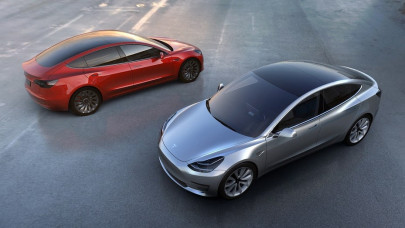 aptera motors beta sev beats tesla model 3 audi r8 gt spyder in drag race aptera motors beta sev beats tesla model 3 audi r8 gt spyder in drag race