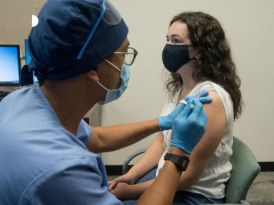 us europe plan vaccination schemes as second virus wave builds us europe plan vaccination schemes as second virus wave builds