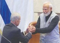 israel s prime minister benjamin netanyahu greets india s prime minister narendra modi during a special session of the knesset israel s parliament in jerusalem photo reuters