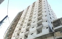 girl dies after falling from eight story building in karachi s north nazimabad