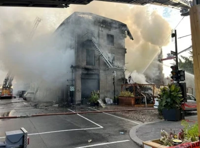 fire in old montreal leaves two dead one critically injured radio canada fire in old montreal leaves two dead one critically injured radio canada
