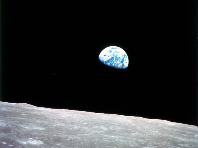 this nasa image obtained on april 22 2009 earth day shows the earthrise over the moon made on christmas eve dec 24 1968 from apollo 8 the first manned mission to the moon as it entered lunar orbit photo afp this nasa image obtained on april 22 2009 earth day shows the earthrise over the moon made on christmas eve dec 24 1968 from apollo 8 the first manned mission to the moon as it entered lunar orbit photo afp