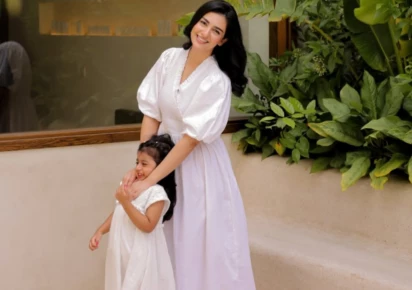 From Hania Aamir to Bushra Ansari, Pakistani stars celebrate Mother's Day  on social media