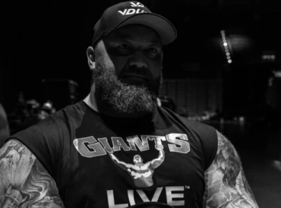 game of thrones the mountain sets new deadlift world record at 1 124 pounds game of thrones the mountain sets new deadlift world record at 1 124 pounds