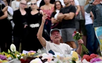 father son duo behind sydney shooting that killed 15 civilians police say father son duo behind sydney shooting that killed 15 civilians police say