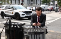 ms now white house correspondent vaughn hillyard leans on a waste bin he jokingly referred to as his new desk on a street corner near the white house after us president donald trump banned three major news outlets cnn ms now and politico from the white house in washington d c us september 21 2026 photo reuters