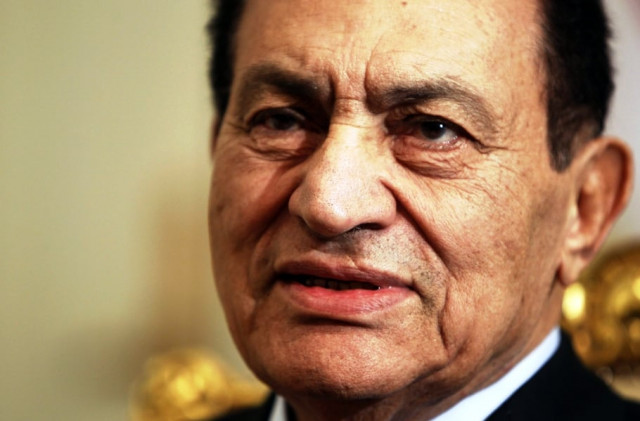 egypt probe mubarak suffers heart crisis during questioning egypt probe mubarak suffers heart crisis during questioning