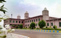 muet awards degrees to 1 007 graduates