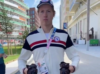 olympic muffin man henrik christiansen s humorous warning to fans before swimming in the seine olympic muffin man henrik christiansen s humorous warning to fans before swimming in the seine