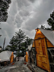 tourists complain of overcharging in murree