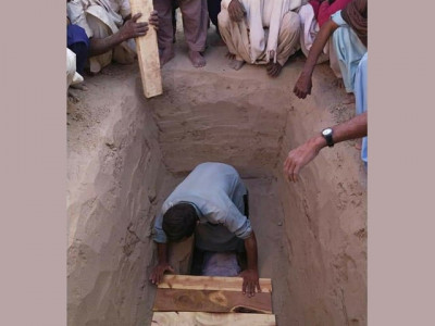 harmony at a time of grief muslim landlord fulfills hindu farmer s last wish