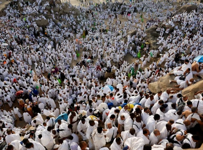hajj pilgrims stone the devil in final ritual